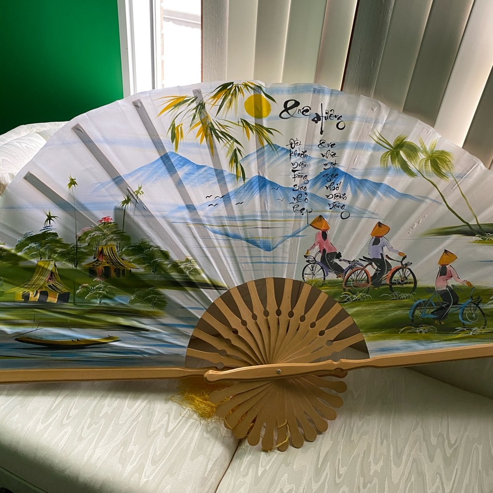 Decorative Fan - Picture 3 of 3